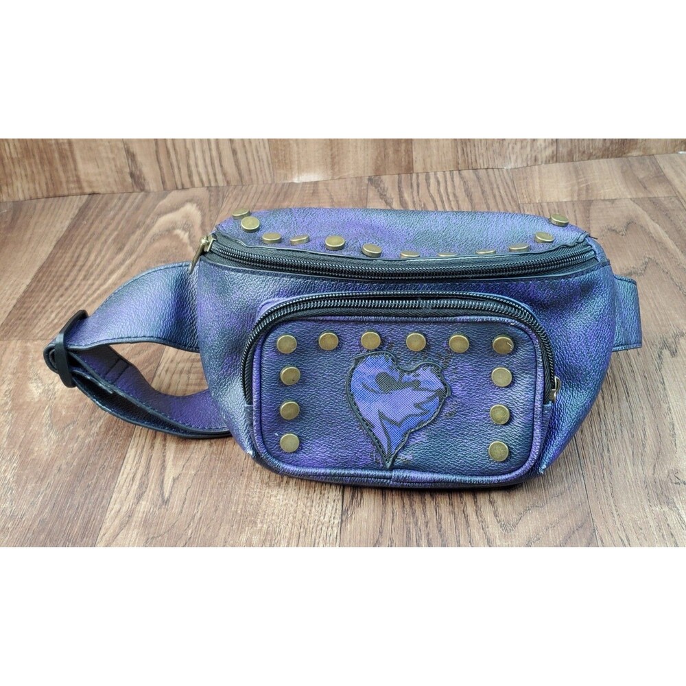 Disney Store Descendants Evie Mal Fanny Pack Belt Purse Bag Purple